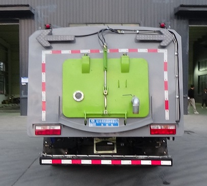 江淮8方洗扫车