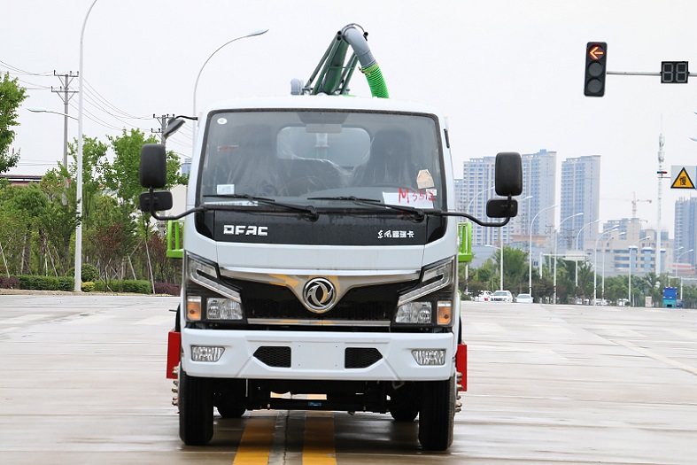 东风小福瑞卡5方吸粪车国六
