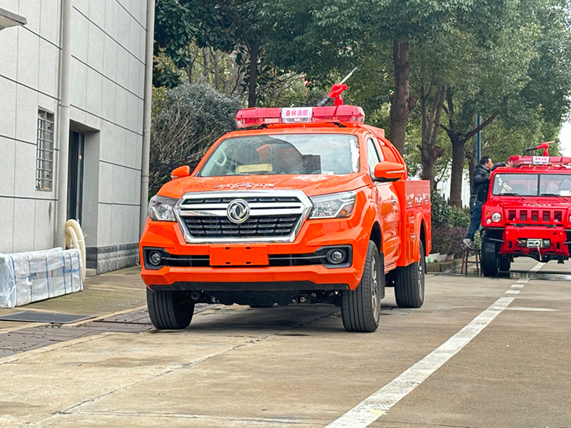 东风1.5吨四驱森林消防车