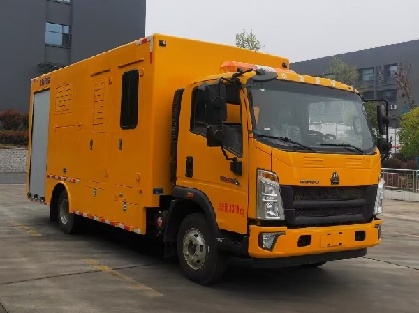 豪沃电源车