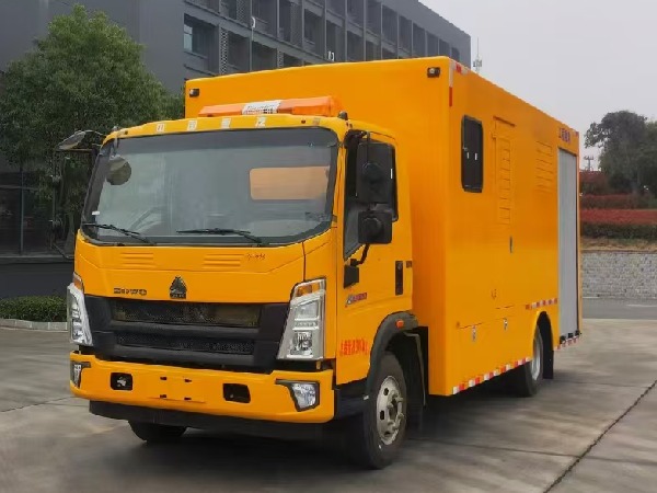 豪沃电源车