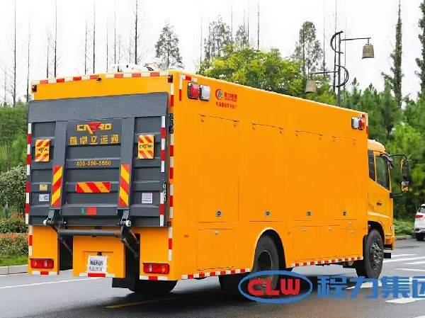 东风天锦3000方排水救险车