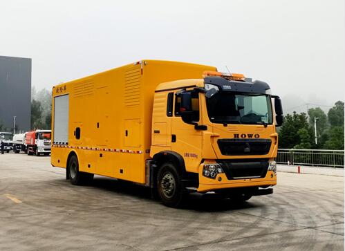 豪沃3000方排水救险车